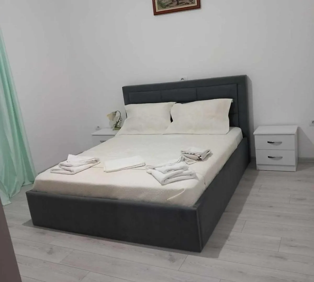 Riverside House Berat 0*,
